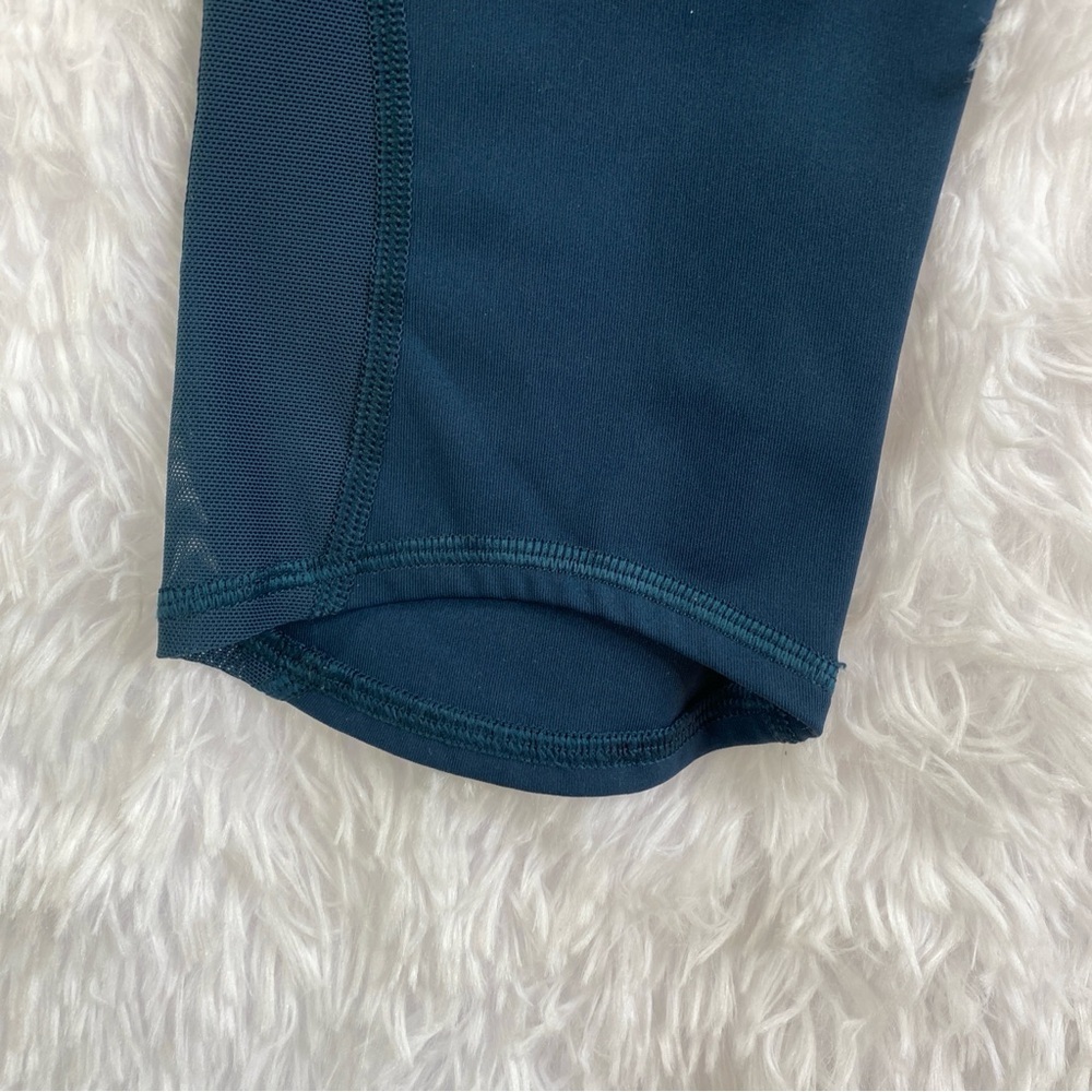 LULULEMON Train Times Crop 17" Jaded Teal Green Luxtreme Mesh‎ 6 - Picture 8 of 11